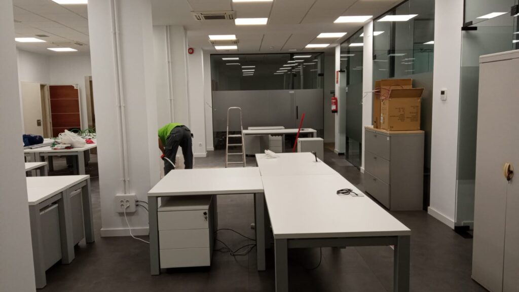 Reforma espacio oficina terminado